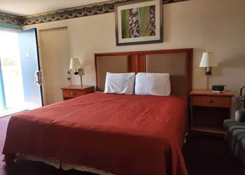 Americas Best Value Inn Wildersville hotel thumbnail 8
