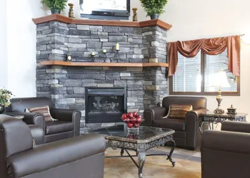 Pomeroy Inn & Suites Hotel Dawson Creek hotel thumbnail 2