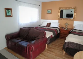 Motel Des Deux Lacs Inc hotel thumbnail 5