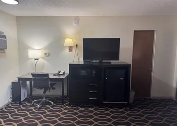 Euclid Motel hotel thumbnail 4
