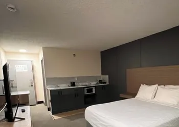 SureStay by Best Western Smithers hotel thumbnail 7