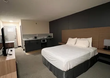 SureStay by Best Western Smithers hotel thumbnail 8