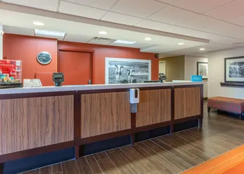 Hampton Inn Madison East Towne Mall Area hotel thumbnail 2