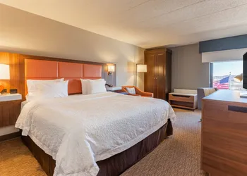 Hampton Inn Madison East Towne Mall Area hotel thumbnail 3