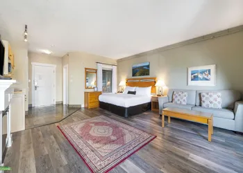 Sidney Waterfront Inn & Suites hotel thumbnail 2