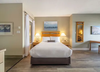 Sidney Waterfront Inn & Suites hotel thumbnail 4