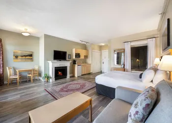 Sidney Waterfront Inn & Suites hotel thumbnail 5