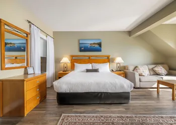 Sidney Waterfront Inn & Suites hotel thumbnail 8