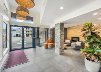 Glen Lyon Inn & Suites hotel thumbnail 2