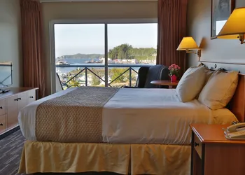 Glen Lyon Inn & Suites hotel thumbnail 8