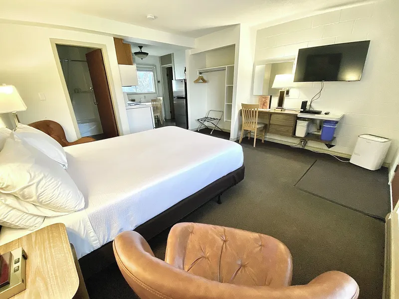 Arbutus Grove Motel hotel detail image 6