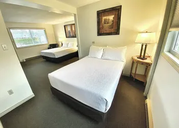 Arbutus Grove Motel hotel thumbnail 8