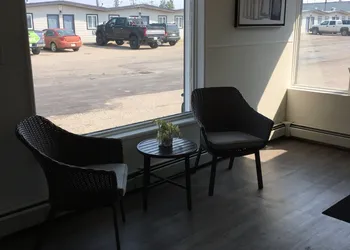 Howard Johnson by Wyndham Grande Prairie hotel thumbnail 2
