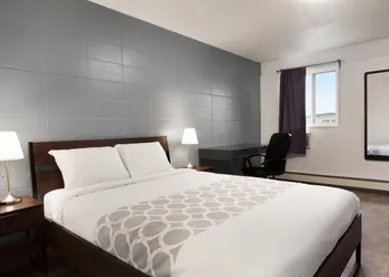 Howard Johnson by Wyndham Grande Prairie hotel thumbnail 6