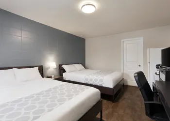 Howard Johnson by Wyndham Grande Prairie hotel thumbnail 7