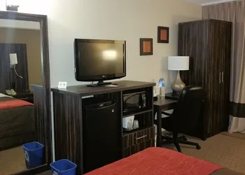 Comfort Inn Trenton hotel thumbnail 7