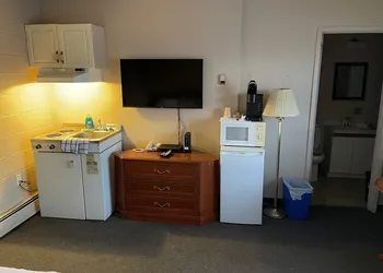 Matador Motel hotel thumbnail 7