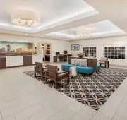La Quinta Inn & Suites by Wyndham Cincinnati Airpt Florence hotel detail image 3