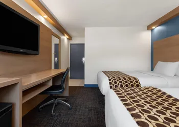 Travelodge by Wyndham Blairmore hotel thumbnail 5