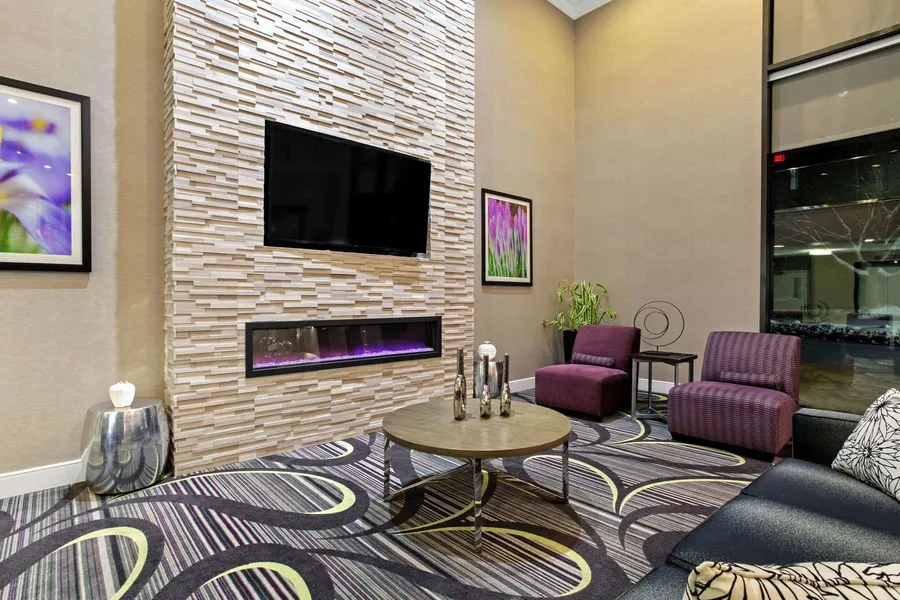 La Quinta Inn & Suites by Wyndham Boston-Andover hotel detail image 2