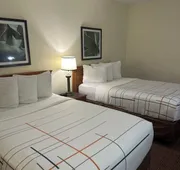 La Quinta Inn & Suites by Wyndham Sawgrass hotel detail image 7