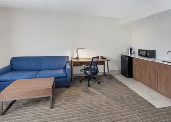 Holiday Inn Express Hotel & Suites Providence-Woonsocket by IHG hotel thumbnail 5