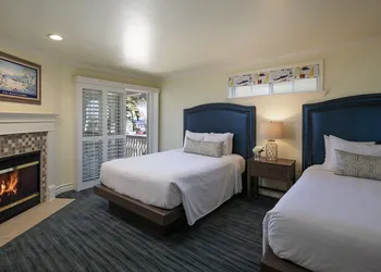 Avila Lighthouse Suites hotel thumbnail 7