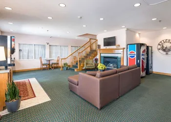 Rodeway Inn Urbana Champaign University Area hotel thumbnail 2