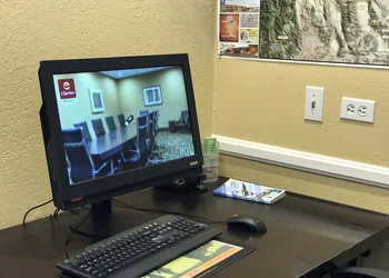 Clarion Inn Near China Lake Naval Station hotel thumbnail 3