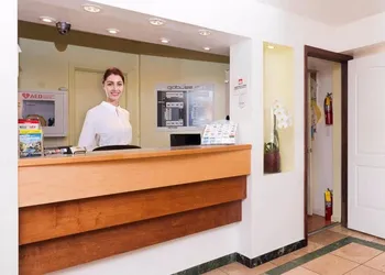 Gables Inn hotel thumbnail 2