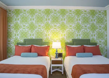 Circa 39 Miami Beach hotel thumbnail 3