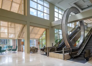 Naples Grande Beach Resort hotel thumbnail 2
