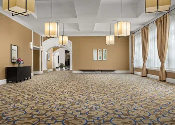 DoubleTree by Hilton Chicago O'Hare Airport - Rosemont hotel thumbnail 4