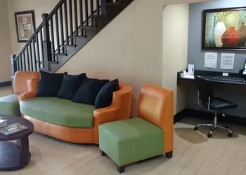 Days Inn by Wyndham Ashland hotel thumbnail 5
