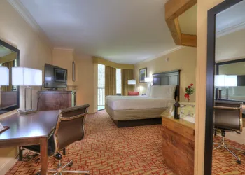 Edgewater Hotel - Gatlinburg hotel thumbnail 6
