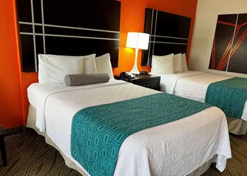 Howard Johnson by Wyndham Houston Heights/Downtown hotel thumbnail 4