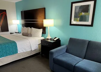 Howard Johnson by Wyndham Houston Heights/Downtown hotel thumbnail 5