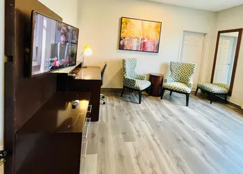 Americas Best Value Inn La Porte hotel thumbnail 3