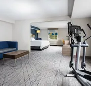 Holiday Inn Express & Suites Williamsburg by IHG hotel detail image 7