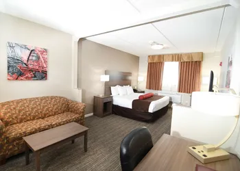 Best Western Plus Sandusky Hotel & Suites hotel thumbnail 6