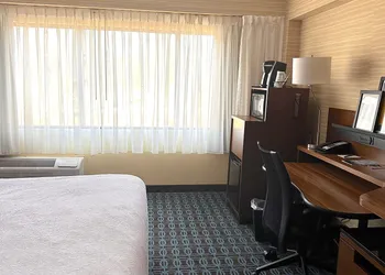 Fairfield Inn & Suites by Marriott Parsippany hotel thumbnail 7