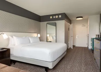 Hilton Baltimore BWI Airport hotel thumbnail 7