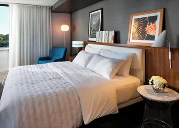 Le Méridien Chicago - Oakbrook Center hotel thumbnail 6