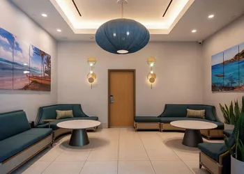 Waikiki Malia hotel thumbnail 7