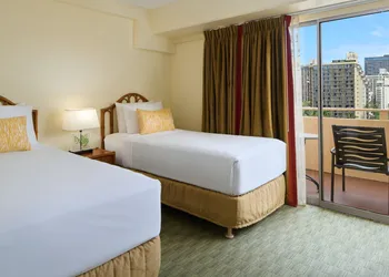 Waikiki Malia hotel thumbnail 8