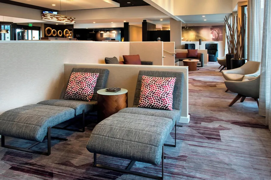 Courtyard by Marriott Chicago Naperville hotel detail image 2
