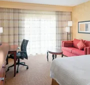 Courtyard by Marriott Chicago Naperville hotel detail image 7