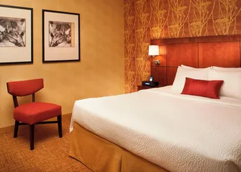 Courtyard by Marriott Chicago Naperville hotel thumbnail 5