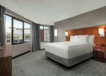 Courtyard by Marriott San Francisco Fisherman's Wharf hotel thumbnail 2