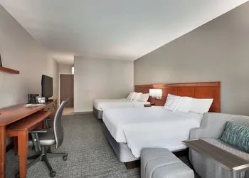 Courtyard by Marriott Fort Myers Cape Coral hotel thumbnail 6